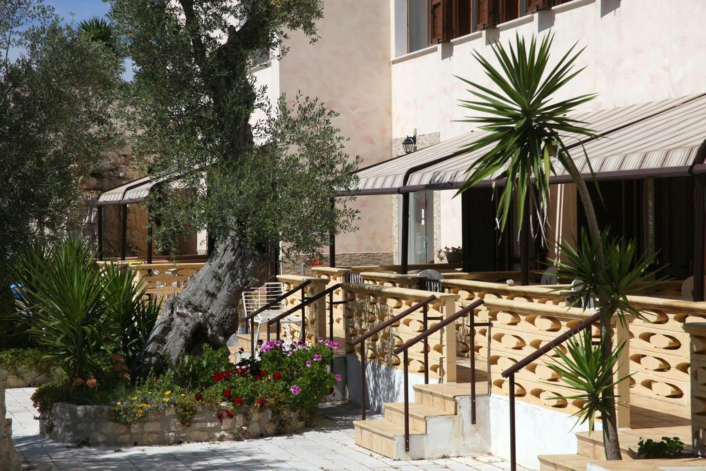 Agricostella Agriturismo Вьесте Экстерьер фото