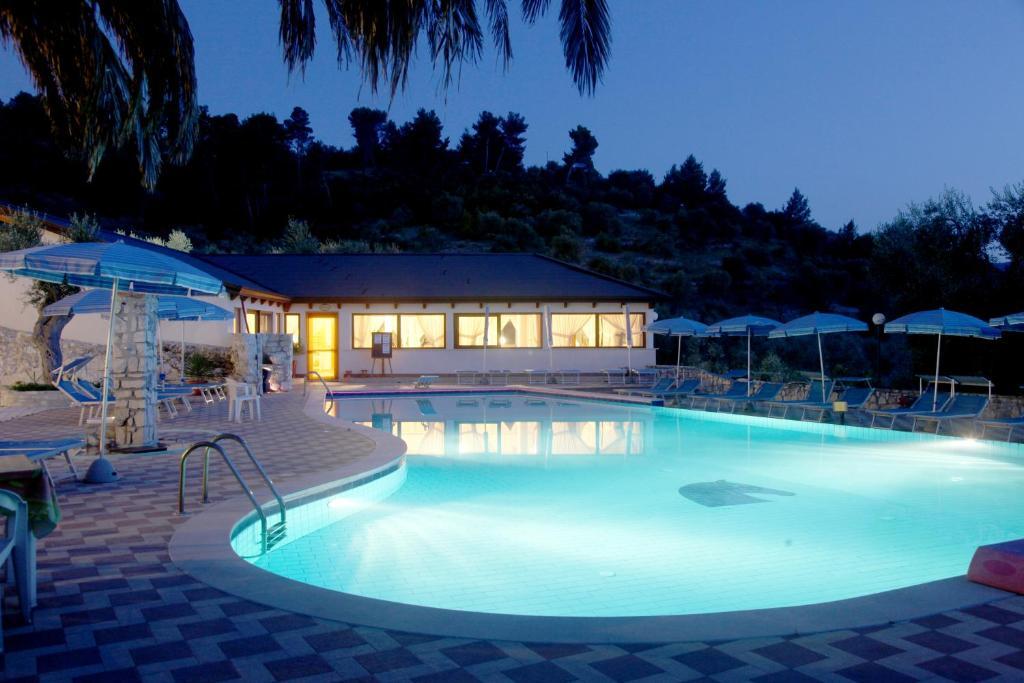 Agricostella Agriturismo Вьесте Экстерьер фото